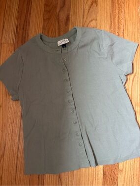 Universal Thread Sage Green Short Sleeve Button Front Top